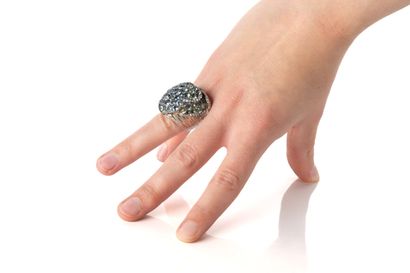 Alix DUMAS, born 1986
Déferlante, 2022
Ring...