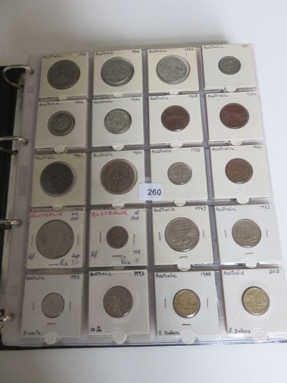 Monnaies - Collection de 270 monnaies étrangères...