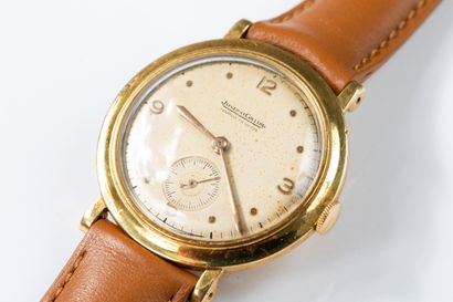 JAEGER-LECOULTRE circa 1950. 
Gold wristwatch,...