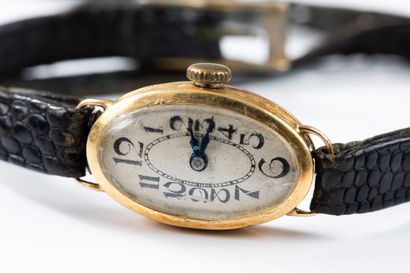 Gold ladies' wristwatch circa 1930 n°74408,...