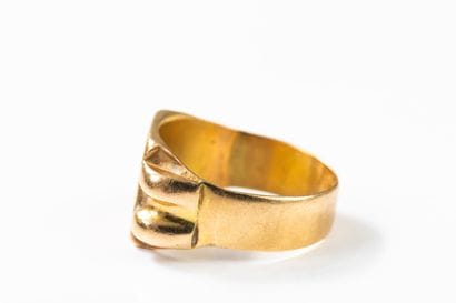 Yellow gold signet ring monogrammed 