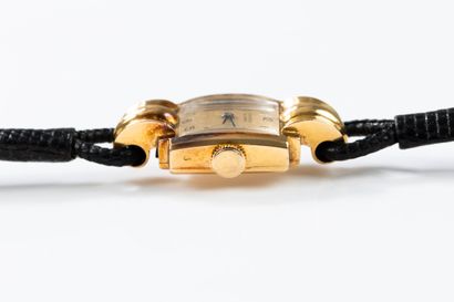 LONGINES circa 1950. 
Ladies' wristwatch...