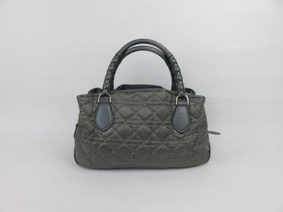 DIOR
Lady Boston