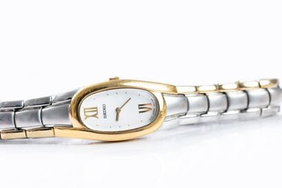 A set of three quartz ladies' watches consisting...