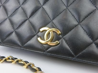 CHANEL 
Timeless