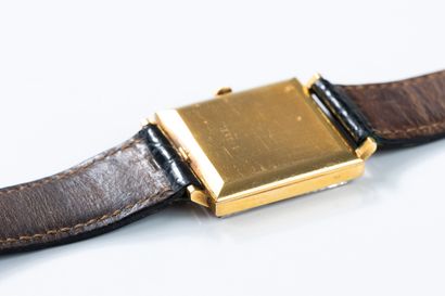 ZENITH circa 1965/69. Gold wristwatch, square...