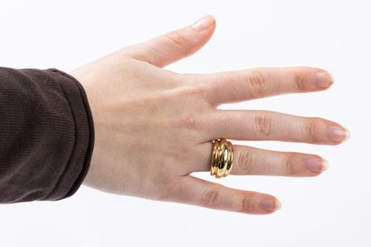 MAUBOUSSIN 
Yellow gold ring forming three...