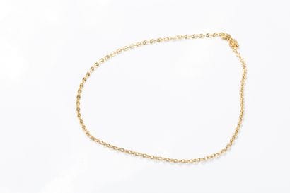 Yellow gold coffee bean necklace. Lobster...