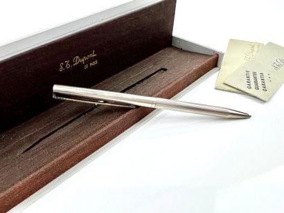 ST DUPONT
925 thousandths silver ballpoint...