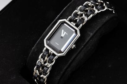 CHANEL Première O.G.81637, contemporary series.
Ladies'...