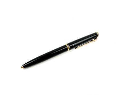 MONTBLANC
Ballpoint pen in black resin, in...