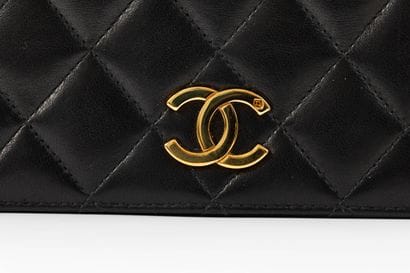 CHANEL 
Timeless