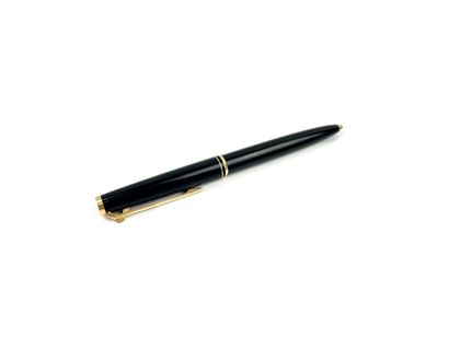 MONTBLANC
Ballpoint pen in black resin, in...