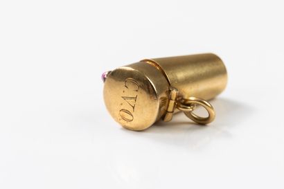 Opening conical pendant charm in yellow gold,...