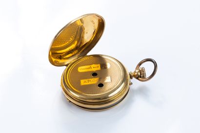 Gold pocket watch, round case no. 2921, delicate...
