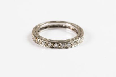 Alliance of 8/8-cut diamonds totaling approx....