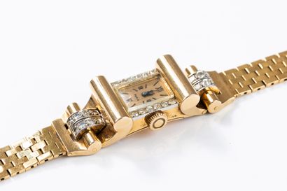 RIX Paris - circa 1940. 
Beautiful gold wristwatch,...