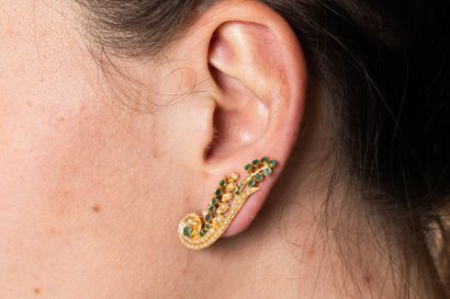 Pair of stylized earrings in 750-thousandths...