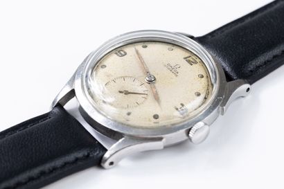 OMEGA circa 1940. 
Steel wristwatch, round...