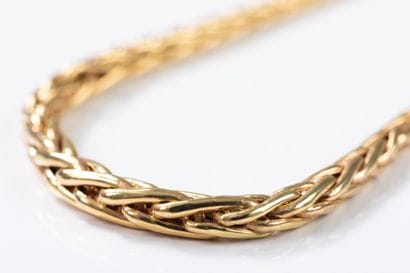 Yellow gold necklace with palm drop. Lobster...