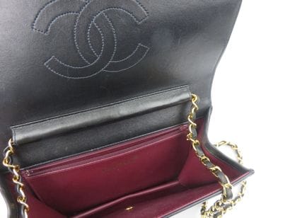 CHANEL 
Timeless