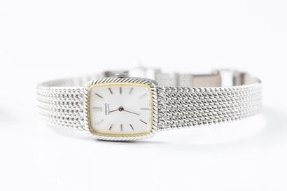 A set of three quartz ladies' watches consisting...
