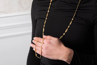 Yellow gold long necklace with olive and...