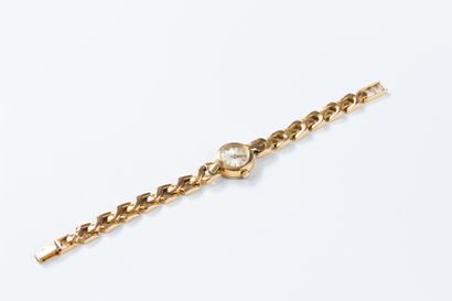 Ladies' wristwatch in gold, round case with...