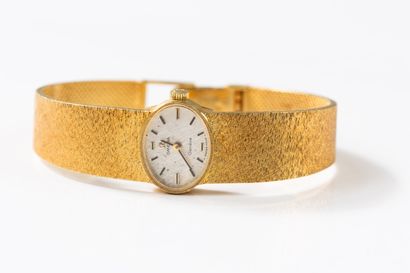 OMEGA circa 1970. 
Ladies' wristwatch in...
