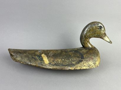 Antique wooden duck caller. Trace of polychromy....