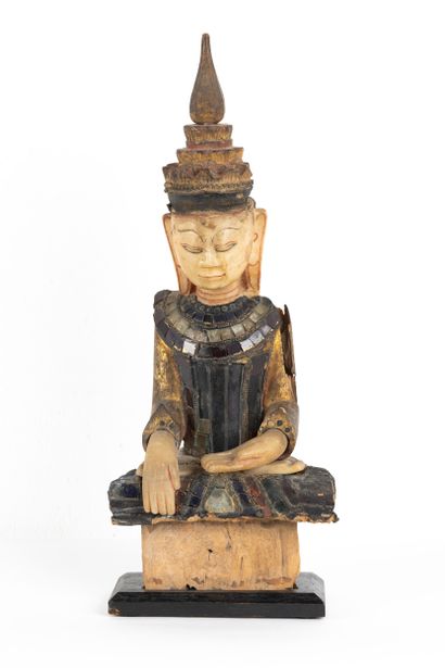 Seated Buddha in Mâravijaya (victorious over...
