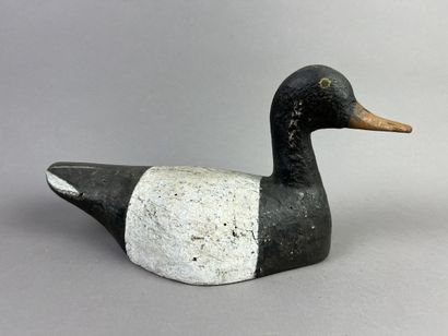 Antique wooden duck caller. Trace of polychromy....