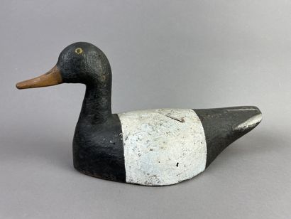 Antique wooden duck caller. Trace of polychromy....