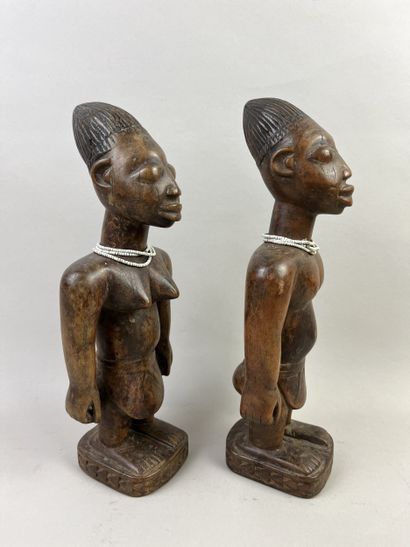 Pair of Ibedji. One male and one female,...