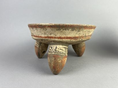 Set of two objects: A geometrically decorated...