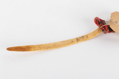 Antique chef's lime spatula. Bone (rib),...