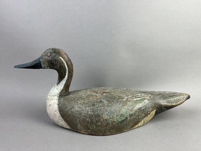 Antique wooden duck caller. Trace of polychromy....