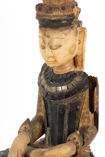 Seated Buddha in Mâravijaya (victorious over...
