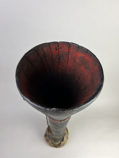 Hand drum with a beautiful patina of age...