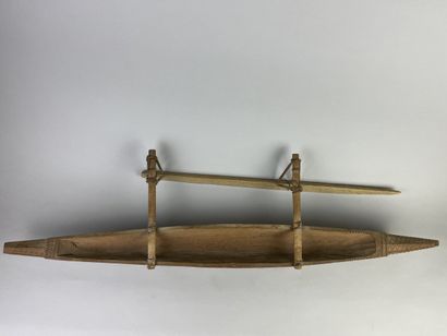 Outrigger dugout model. Wood and fiber. Dimensions:...