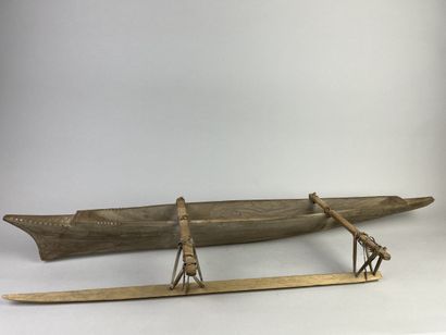 Outrigger dugout model. Wood and fiber. Dimensions:...