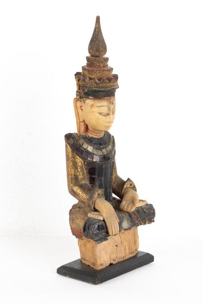 Seated Buddha in Mâravijaya (victorious over...