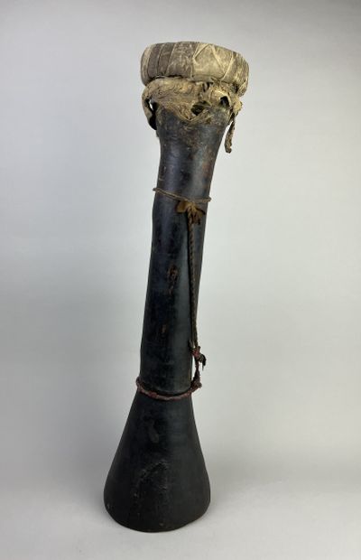 Hand drum with a beautiful patina of age...
