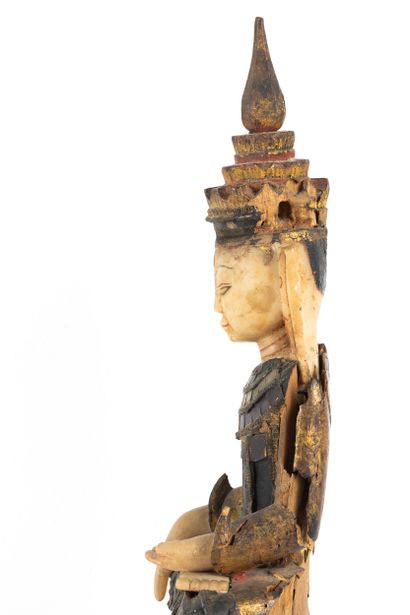 Seated Buddha in Mâravijaya (victorious over...