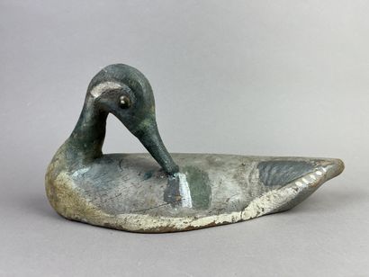 Antique wooden duck caller. Trace of polychromy...