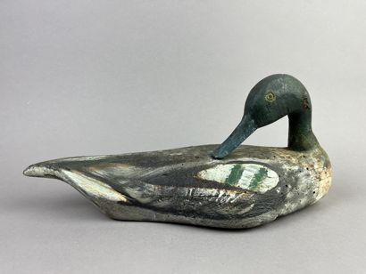 Antique wooden duck caller. Trace of polychromy....