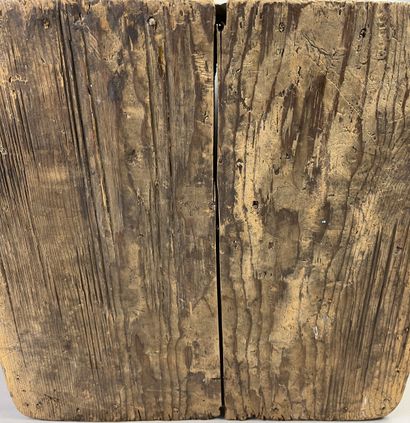 Rare folded and painted wooden box. The walls...