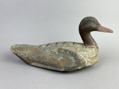 Antique wooden duck caller. Trace of polychromy....