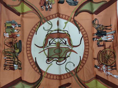 HERMES Paris
Carré de soie modèle 