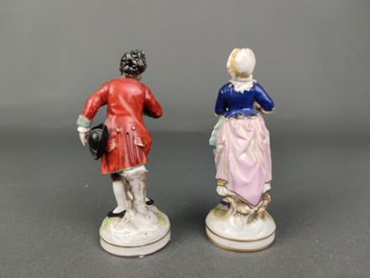 ALLEMAGNE
Deux figures en porcelaine polychrome...